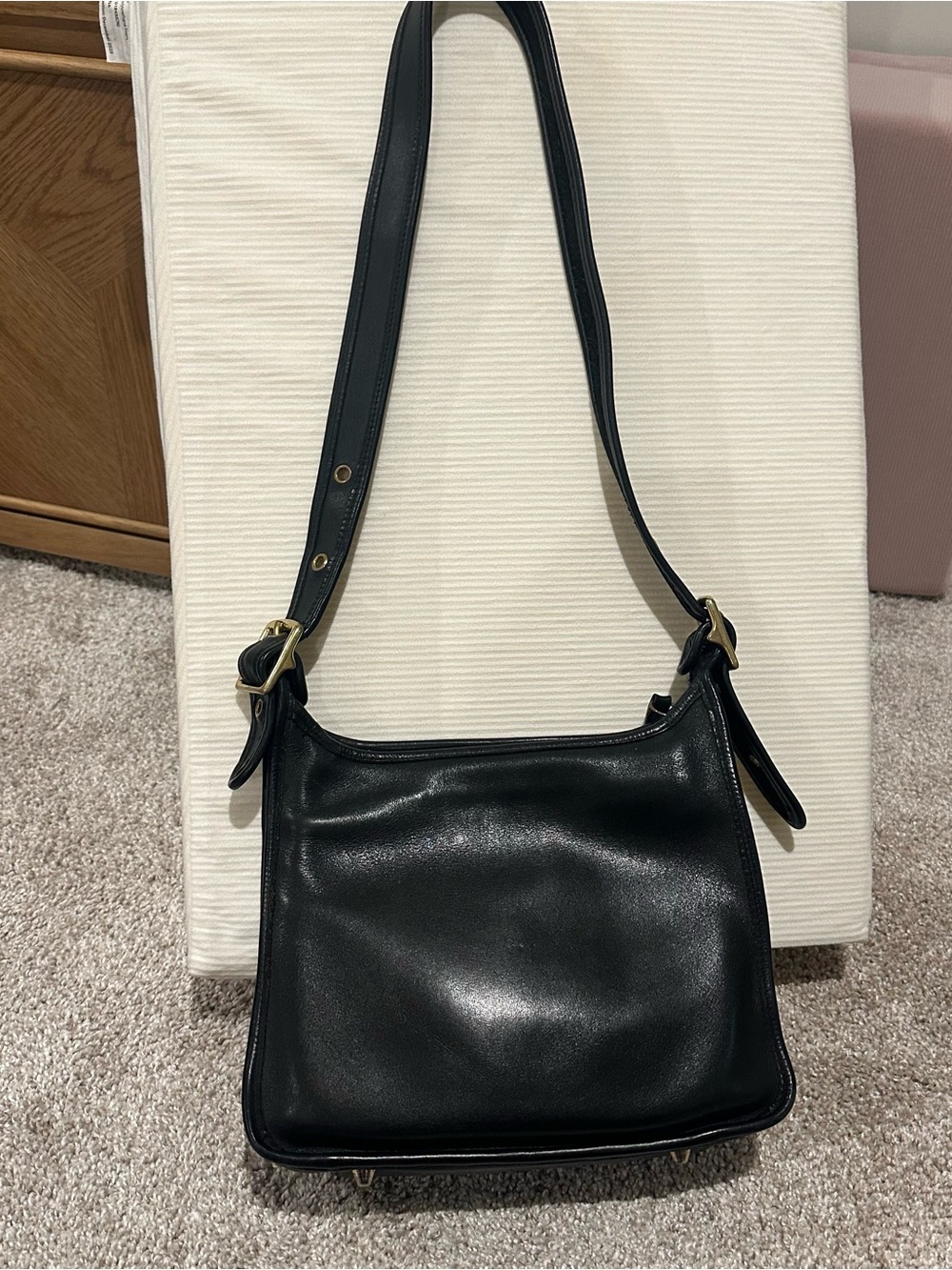 Vintage COACH Black Leather Legacy Zip Crossbody Shoulder Bag 9966 USA Creed